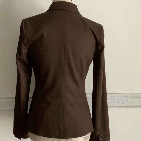 Created by “Theory” A Beautiful Blazer size 2 Solid Brown in color - Picture 3 of 6